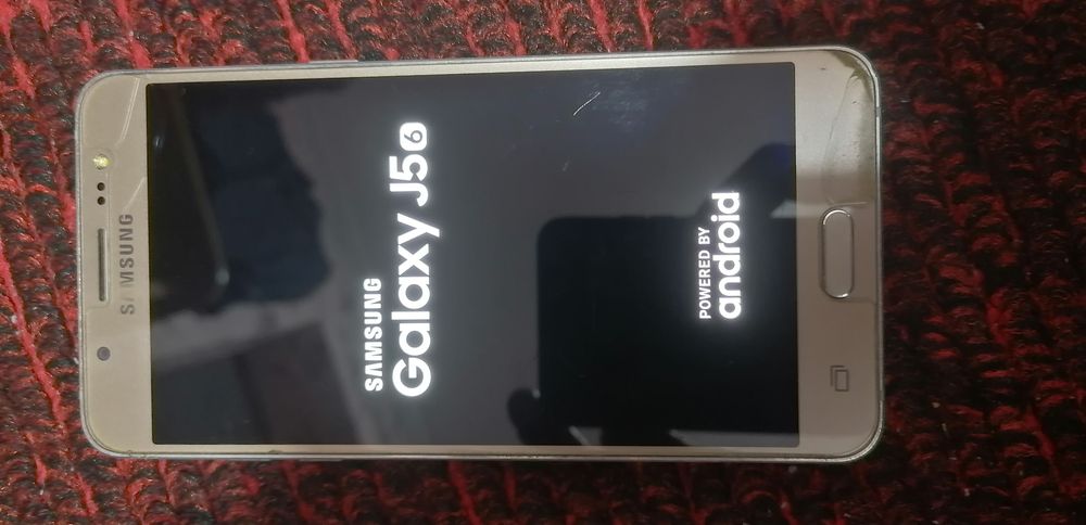 Сотовый телефон J-510