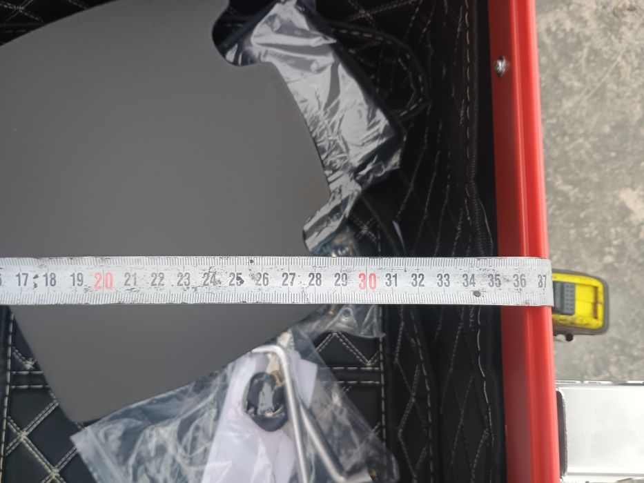 Продавам куфар голям