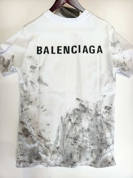 Изчистена мъжка тениска Balenciaga в два цвята - модел 2026