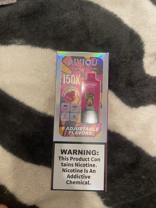 Vape 150k Pufuri cu 6 Arome  + Ecran Inteligent