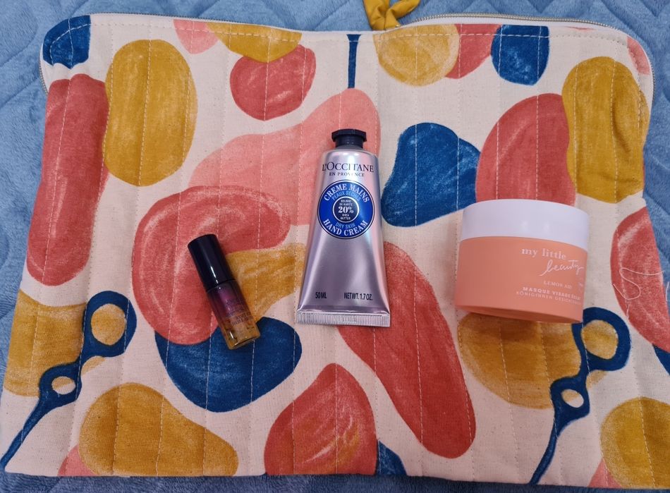 Кутия френска козметика