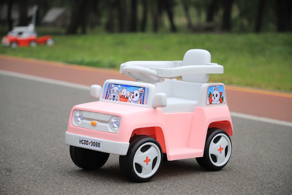 Masinuta 4 in 1 Kinderauto BJHC3088B 2x 30W 6V, RC si remorca #pink