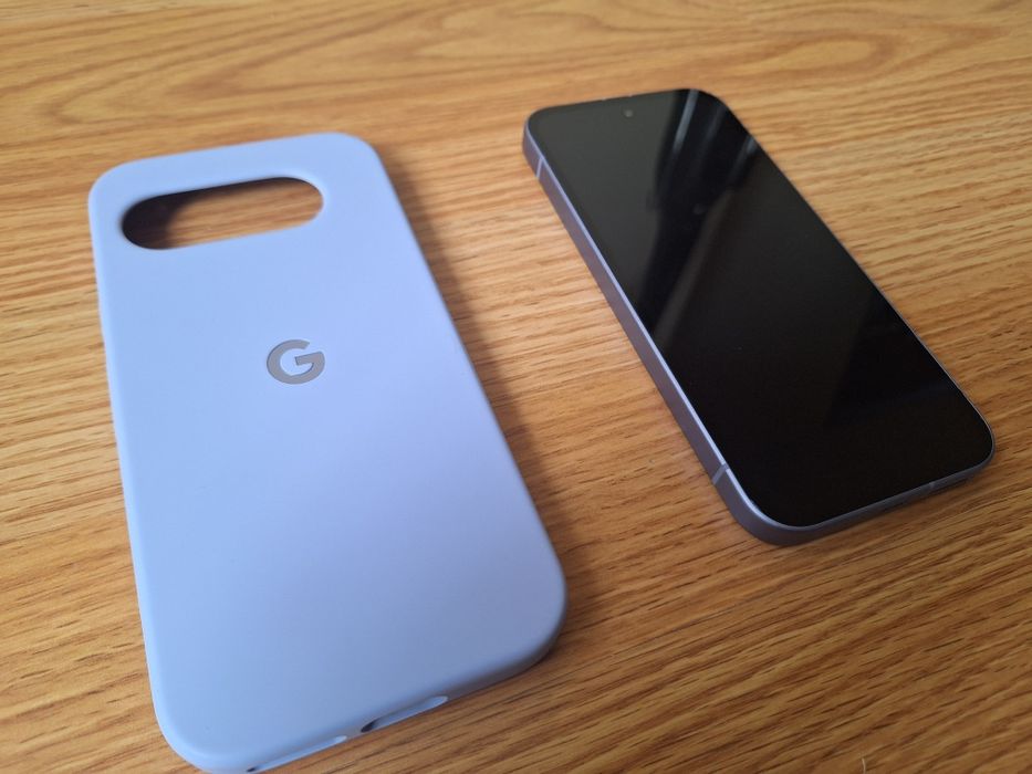 Pixel 9A - 128gb + accesorii originale, husa originala Google