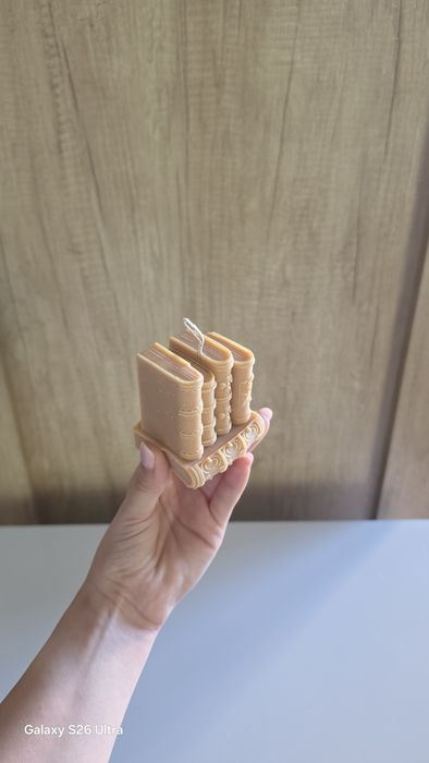 Lumânare hand made cărți !