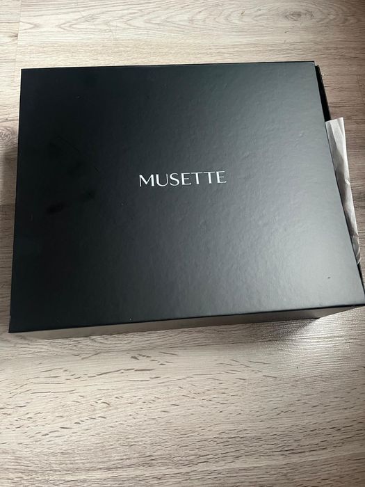 Ghete NOI Musette Velvet mărimea 37