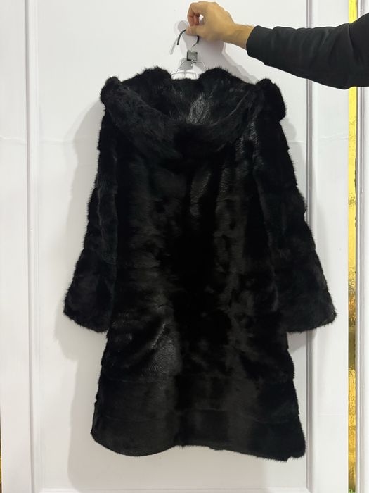 Продам шубу норковую