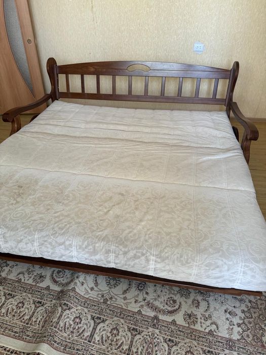Продаём диван.                   .