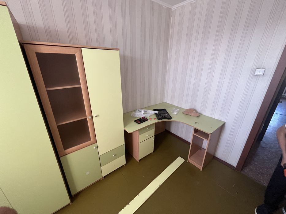 Продам мебель, шкафы кровать стоь