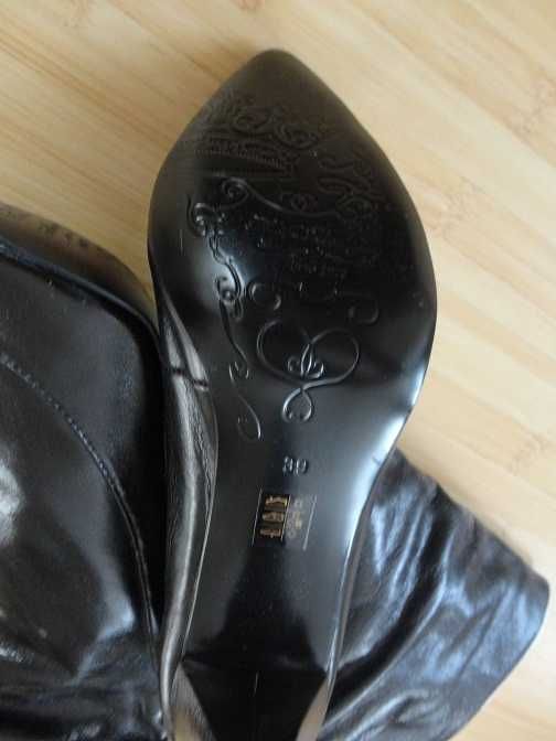 Cizme Sveta NOI trei sferturi din piele fina marimea 39