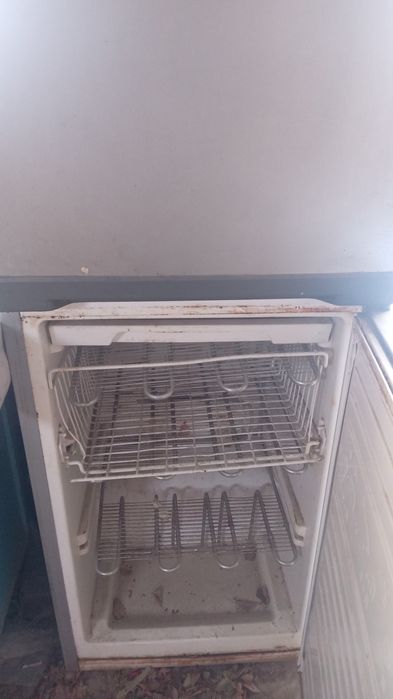 Продам холодильник