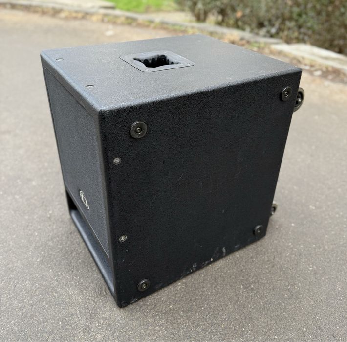 Vand bas Dynacord PowerSub 315