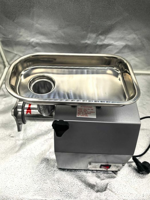 Masina de tocat carne profesionala 750W 599 lei