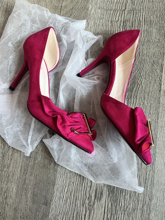 Нови празнични обувки 39 номер