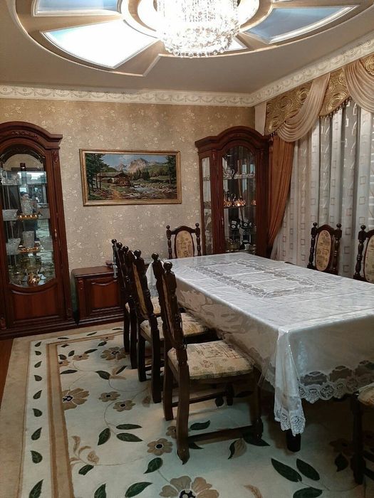 Квартира сотилади! 1-этаж. 4 хона + 2 хона подвал