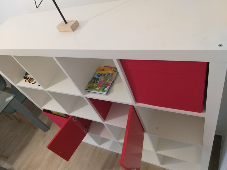 Etajera cub ikea Kallax 147x147 cm