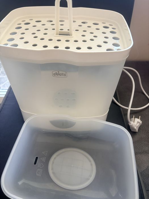 стерилизатор е Chicco SterilNatural 2-in-1.