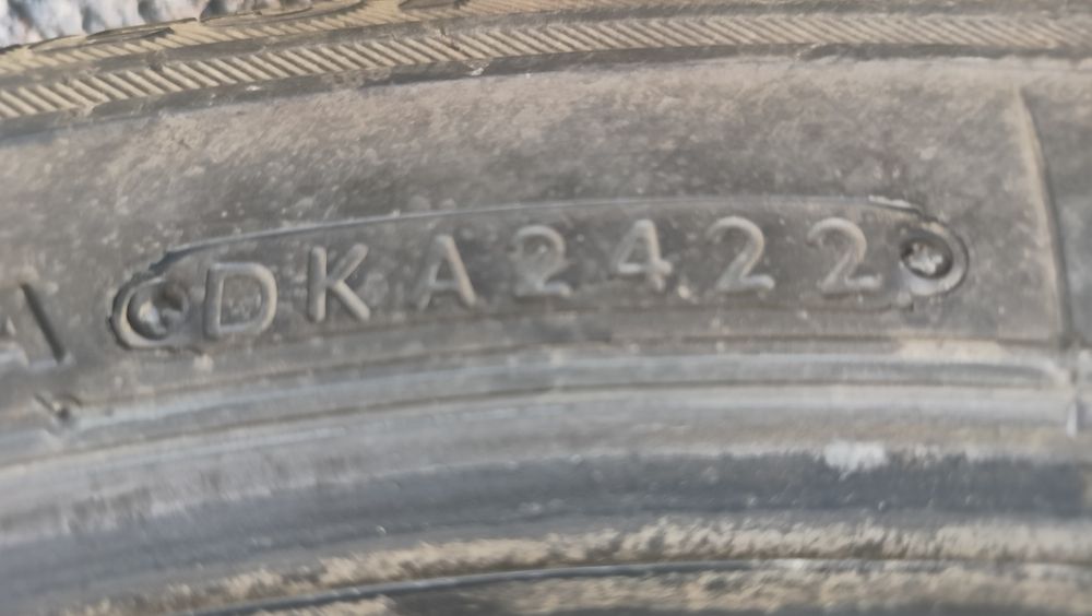 Bridgestone Blizzak VRX 185/60 R15 84S