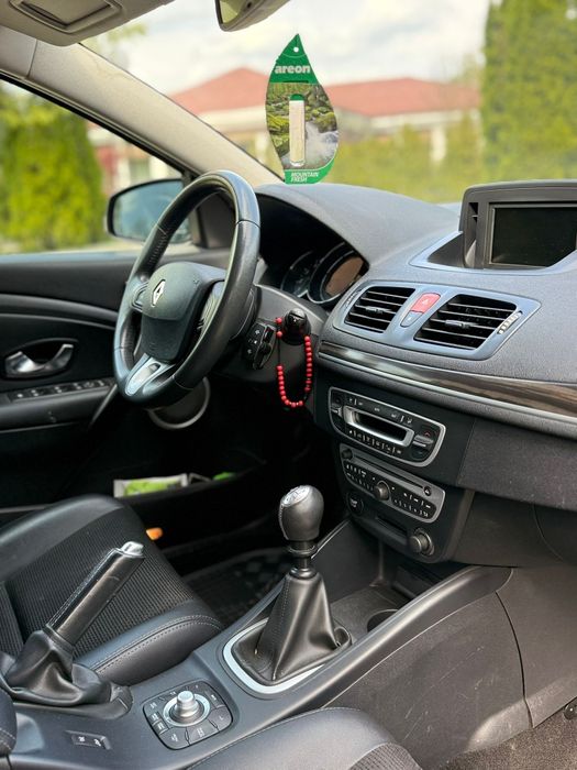RENAULT Megane 2011 — imagine 4