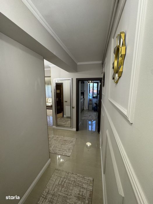 Apartament două camere mobilat/ utilat / parcare/et 1/ metrou/s1