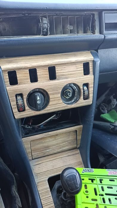 Запчасти на мерседес 124