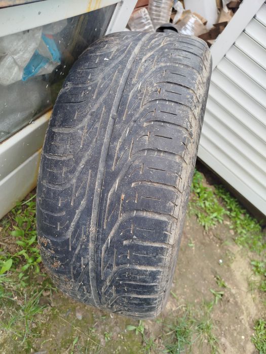 Продам колесо 215/55 R16
