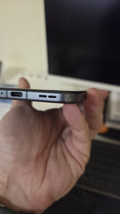 Oppo Reno 13 Pro 512 GB Midnight Black – Performanță de Top la Preț Excelent