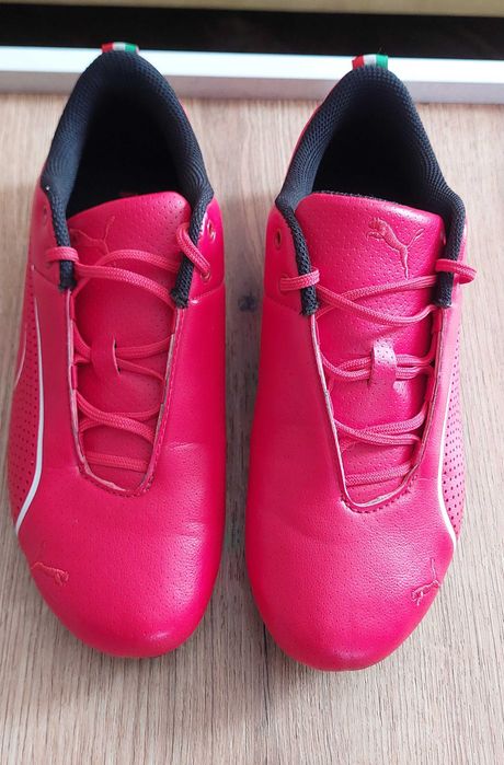 Маратонки PUMA нови номер 37,5