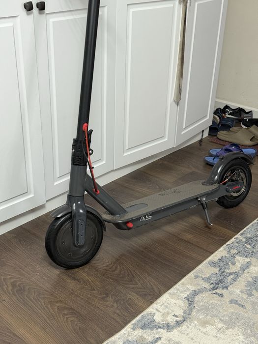 Электросамокат Xiaomi Scooter