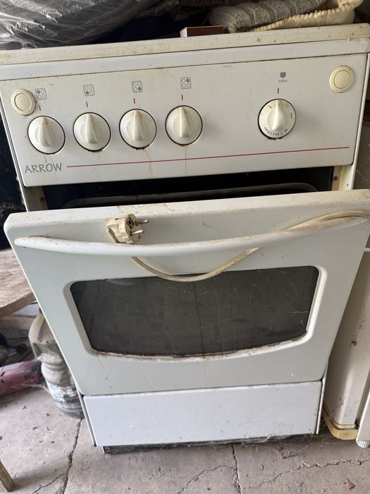 Продам газовую плиту