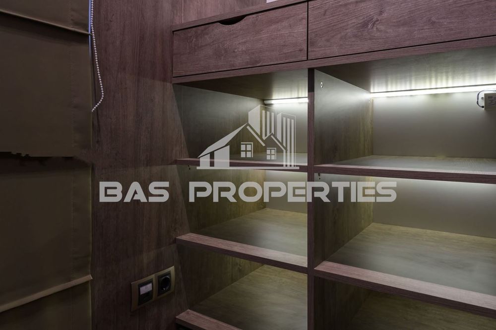 Продава се Тристаен апартамент в София, Лозенец - 75 кв.м за 2652 €/кв.м - Снимка #8