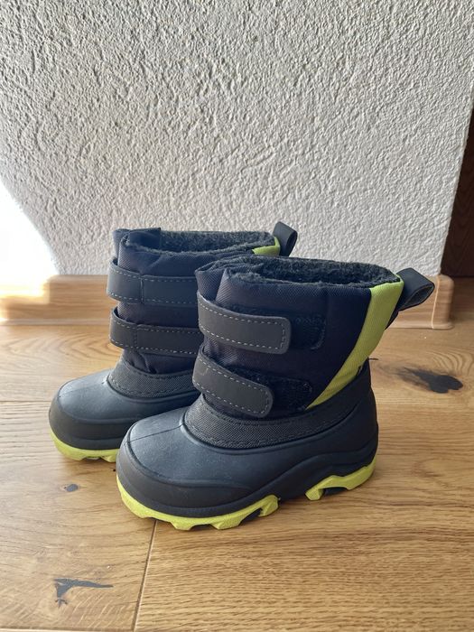 Kids Boots. Size 23