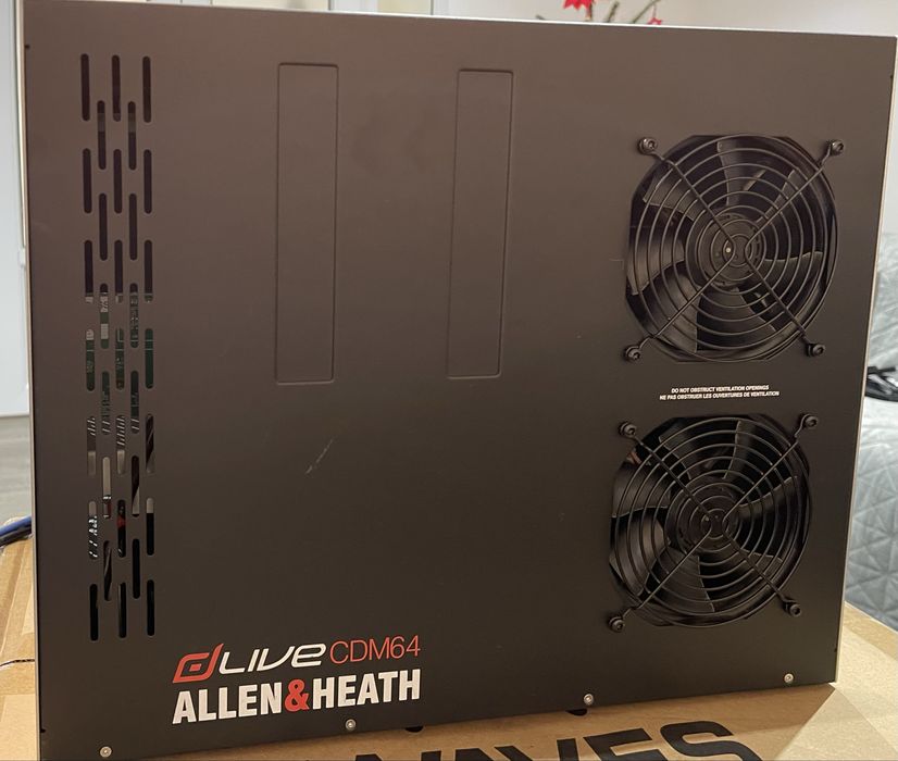 Mixer digital Allen Heath dLive CDM64