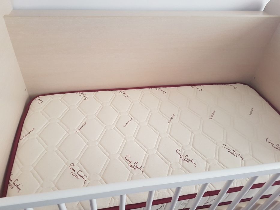 Детско дървено трансформиращо се легло НОВО с матрак Magniflex