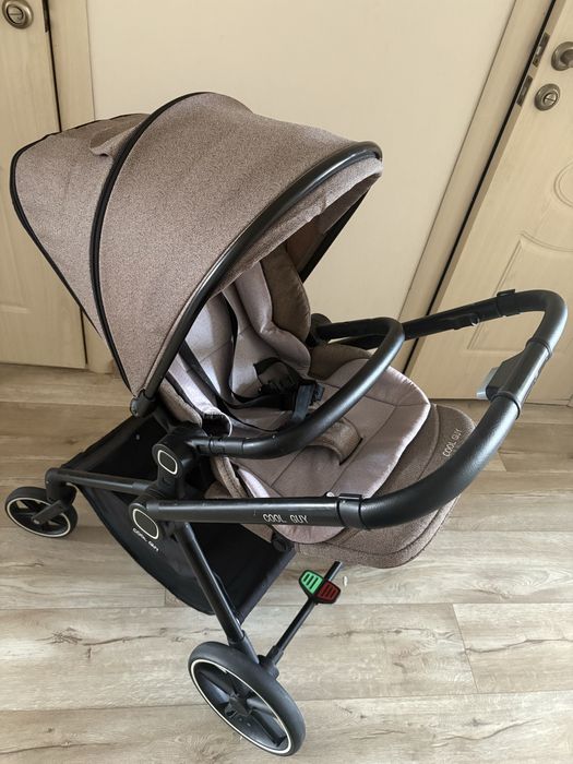 Коляска прогулочная