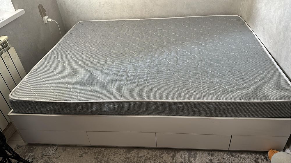 Кровать в отличном состоянии