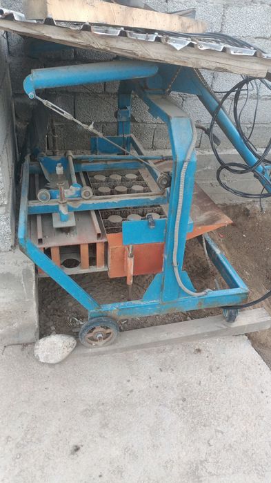 Шлакаблок апарат