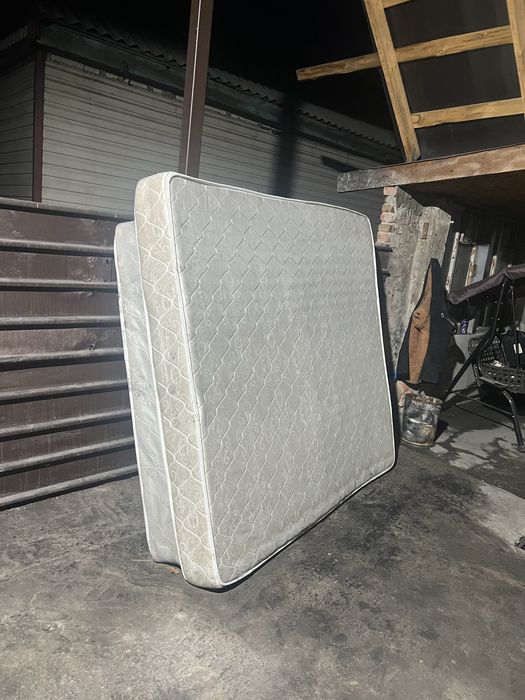 Матрас на 2х спалку