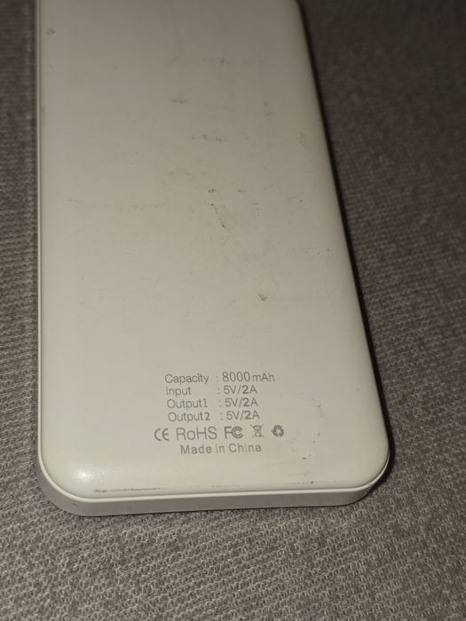 Baterie externa 8000 mAh