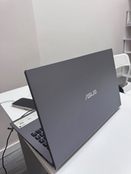 Ноутбук Asus полный комплект