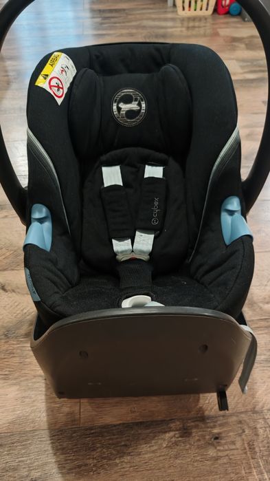 Scoica cybex
Materialele sunt de calitate , husa este curata , fără pete sau defecte iar sistemul de prindere funcționează perfect.sc