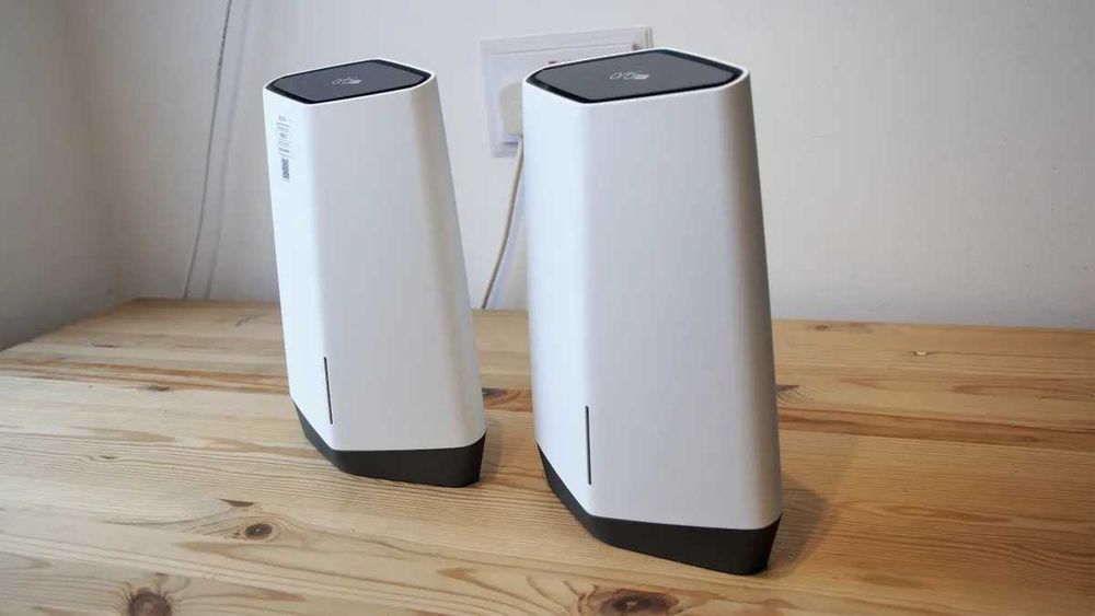 NETGEAR Orbi Pro WiFi 6 AX6000 Tri-Band Mesh WiFi System