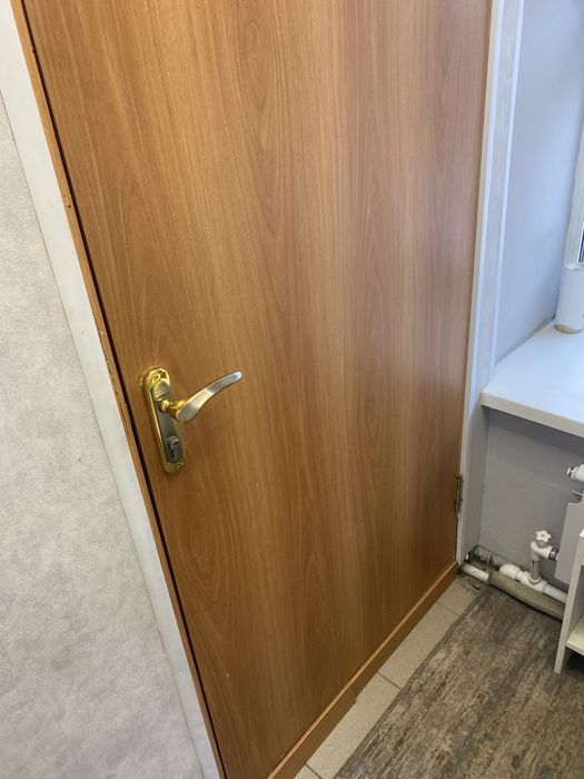 Дверь деревянная межкомнатная