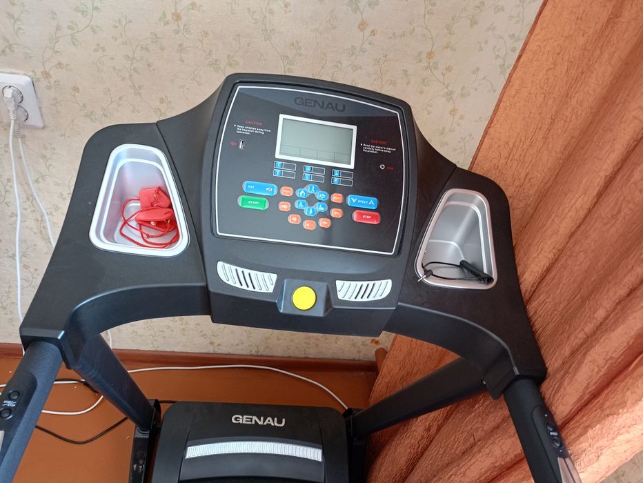 Беговая дорожка Genau TR50