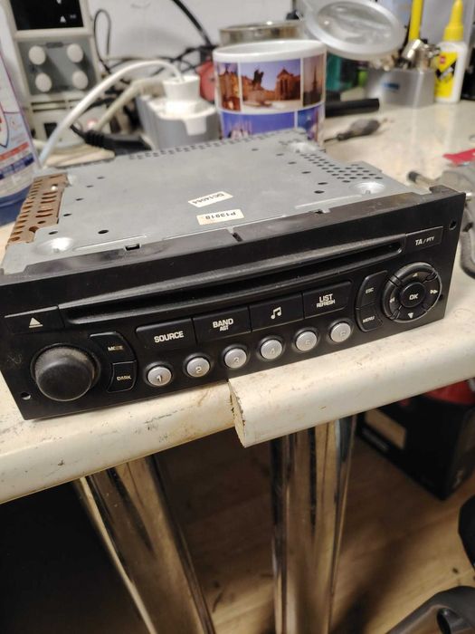 Aparate de radio auto