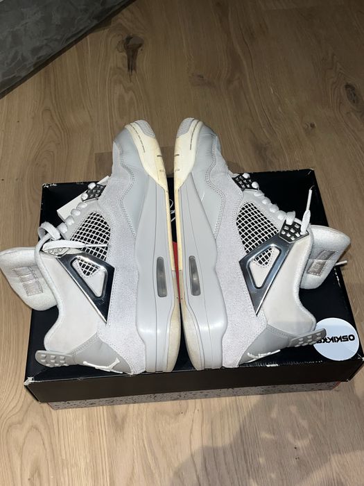 Jordan 4 Frozen Moments