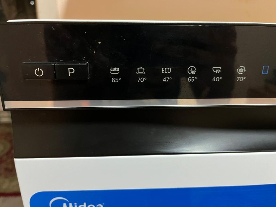 Продаётся посудамоечная машина Midea
