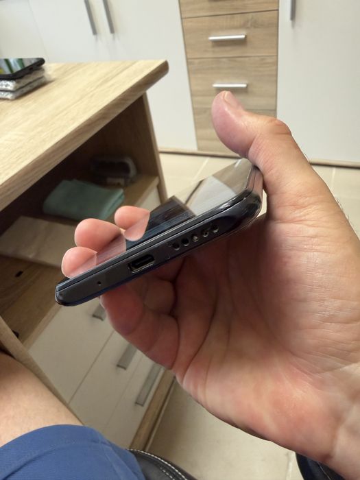 Umidigy A9 3/64 - отличен