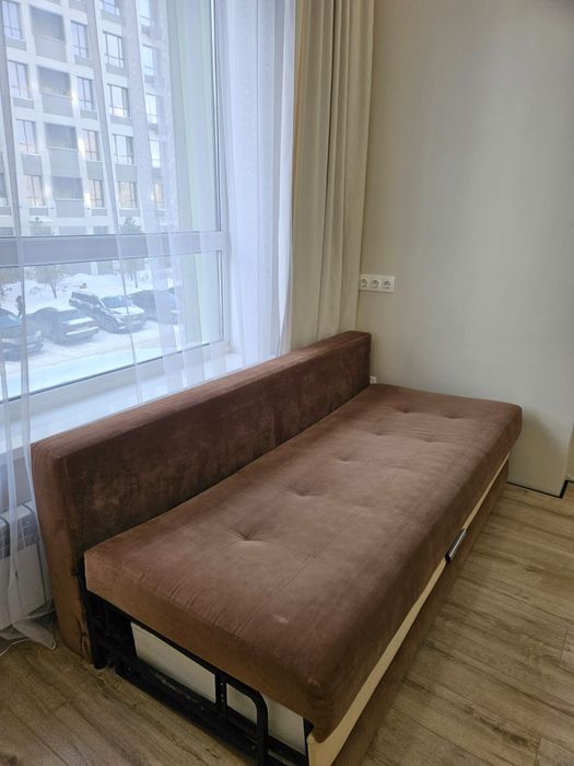 Диван с креслом.