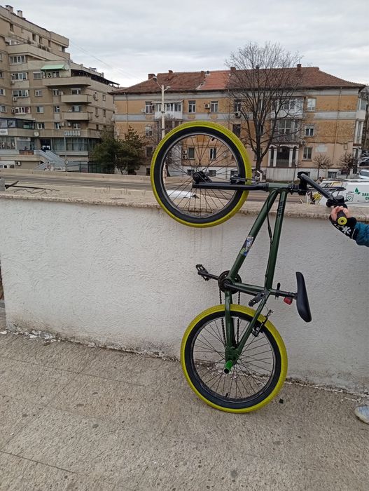 Bicicleta BMX de scheme