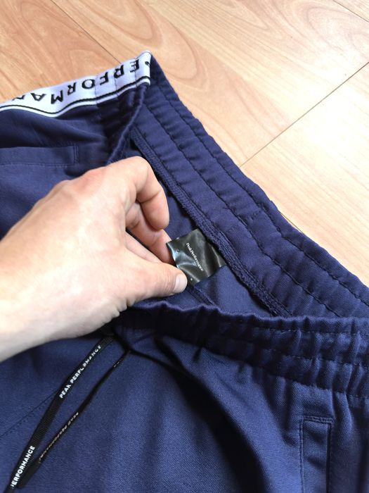 Pantaloni pants joggers sweats tapered Peak Performance navy poliester